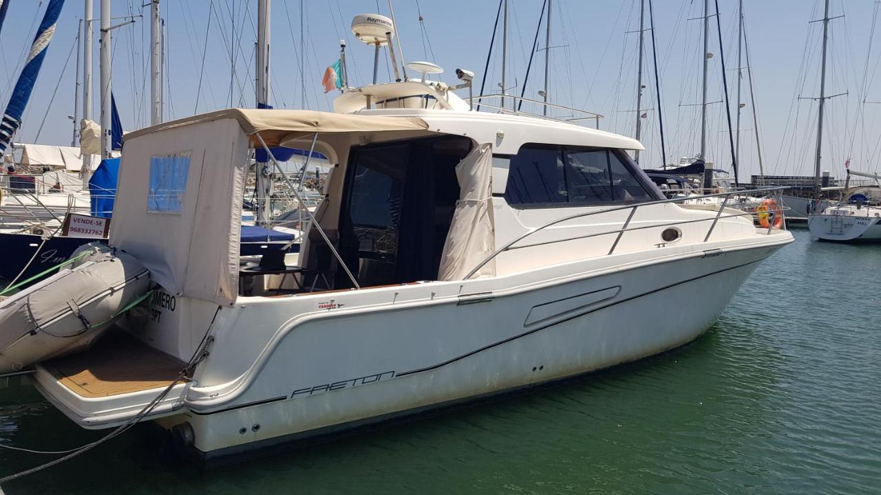 Private Yacht, We Love Our Guests Lisabona Exterior foto